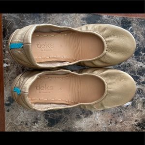 Size 6 Metallic Gold Tieks- worn twice!